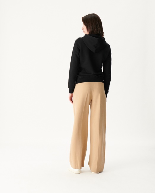 Jott Noir Hoodie Van Livia